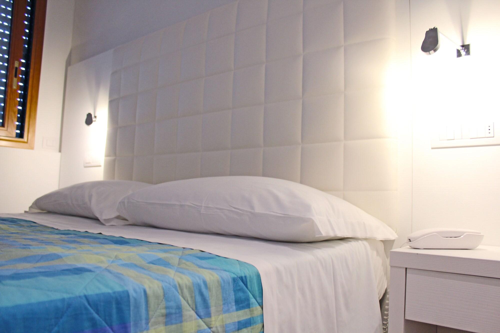 Hotel Saint Tropez Riccione Ngoại thất bức ảnh
